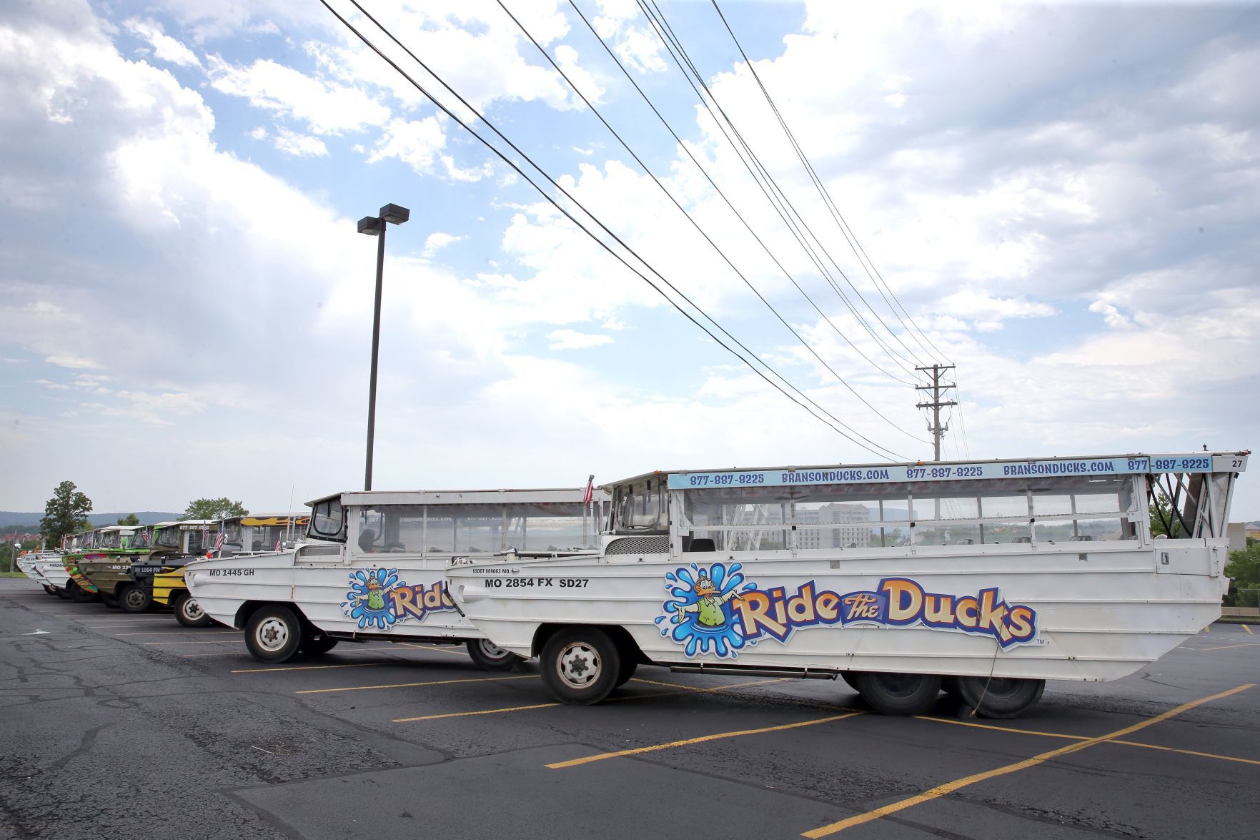 Table Rock Lake Duck Boat sinks kills 17